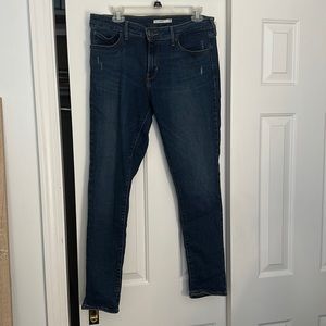 Levi’s skinny jeans
